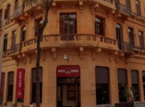 Fachada del edificio del Ministerio de Economía y Finanzas