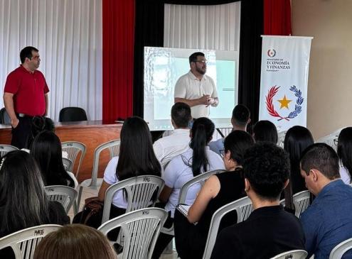 Capacitación a municipio de Minga Guazu