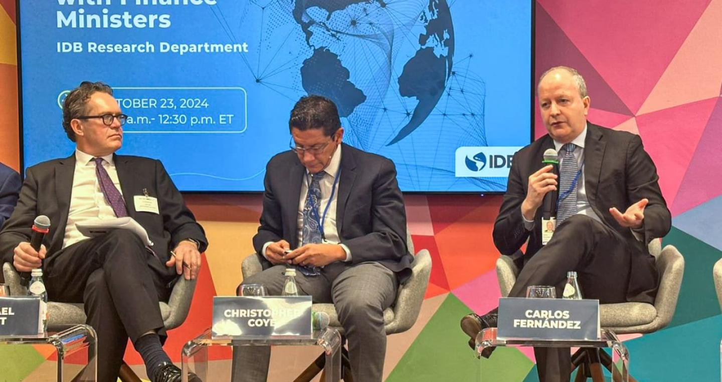 Ministro Carlos Fernández en EEUU