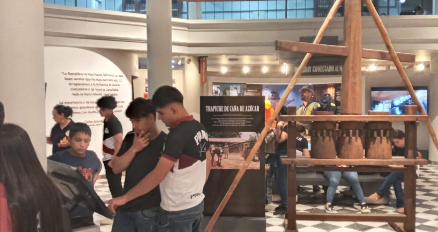 Estudiantes en el Museo