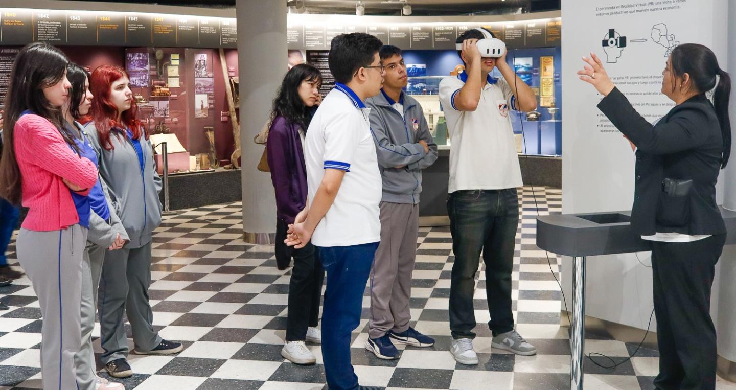 Visita al museo de Economía