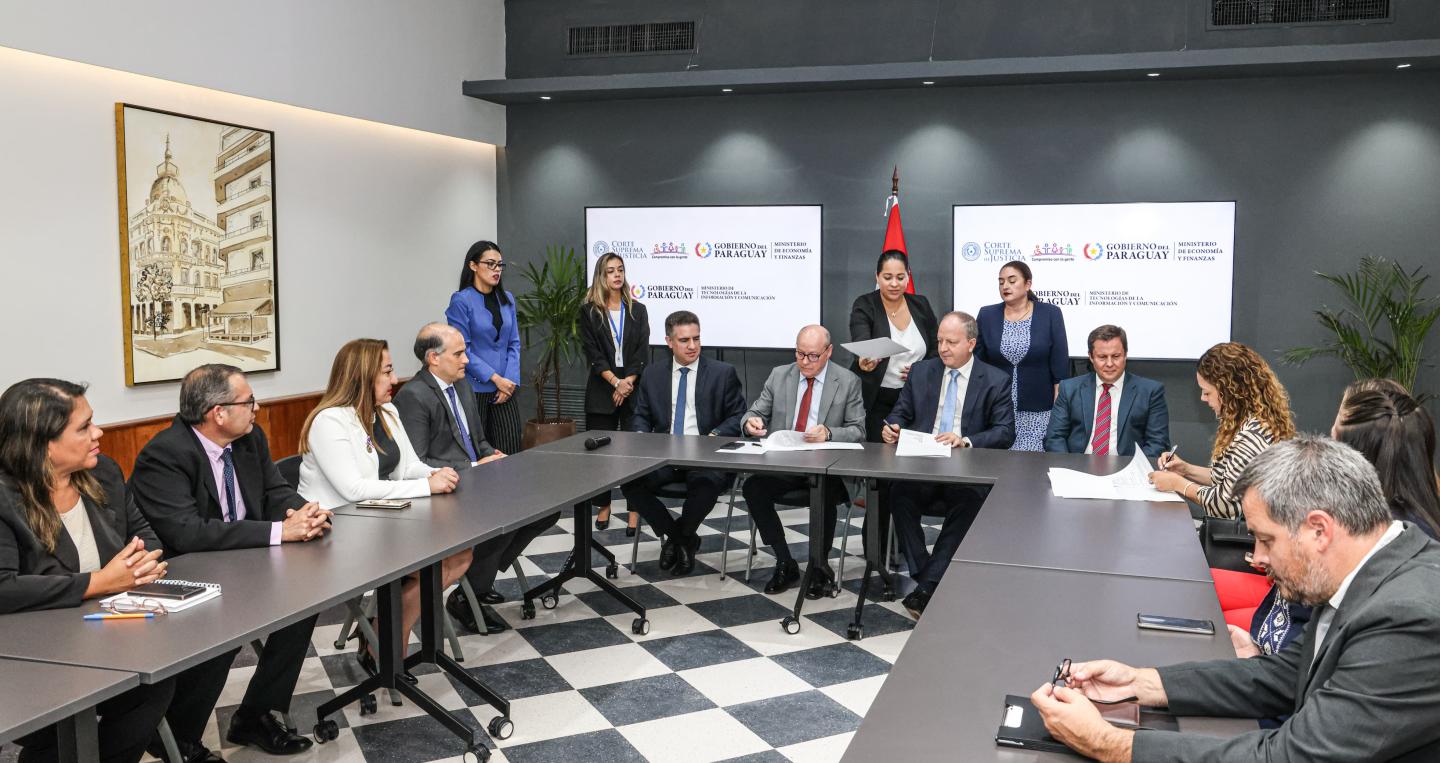 Firma de convenio RUN