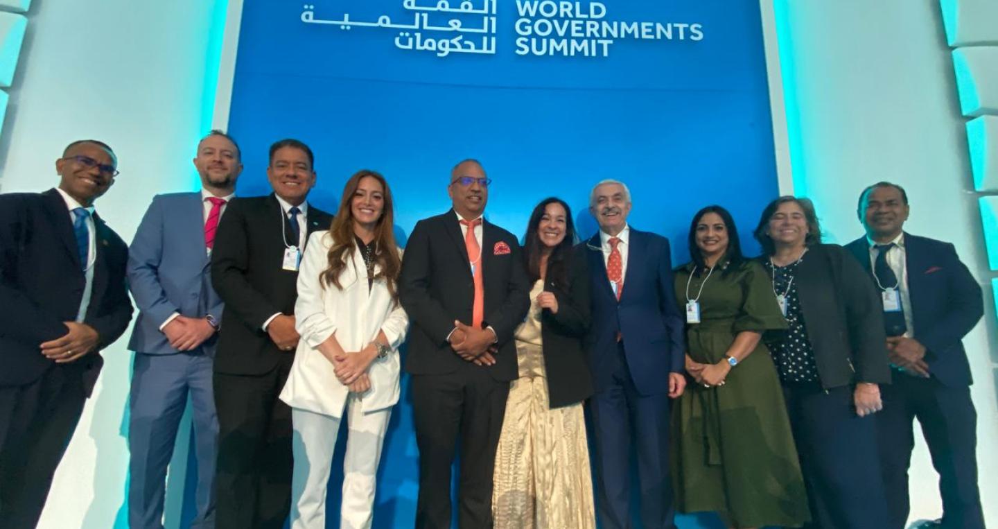 Viceministra Andrea Picaso en Cumbre de Emiratos Arabes