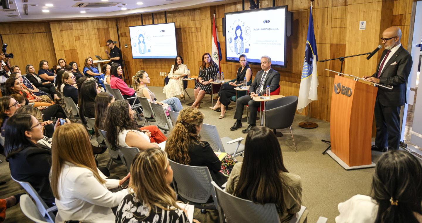 Lanzamiento programa Mujer +Impacto