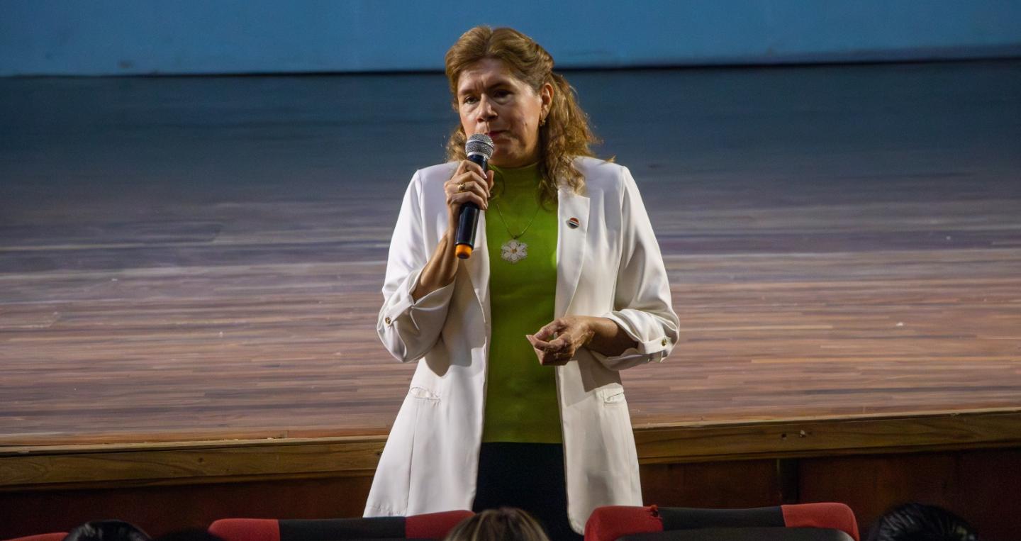 María Teresa Díaz en capacitación a municipios