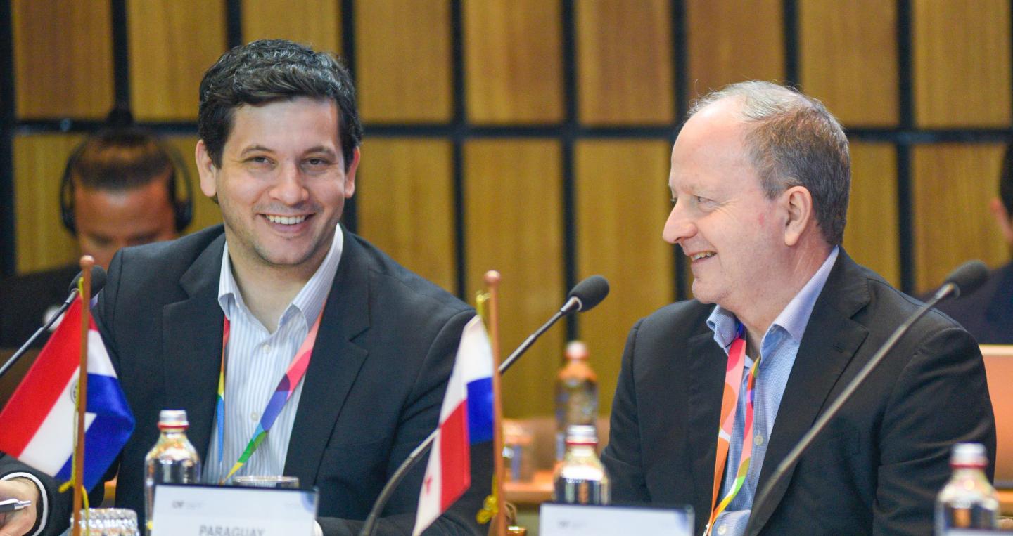Ministro Fernández Valdovinos y el viceministro Javier Charotti