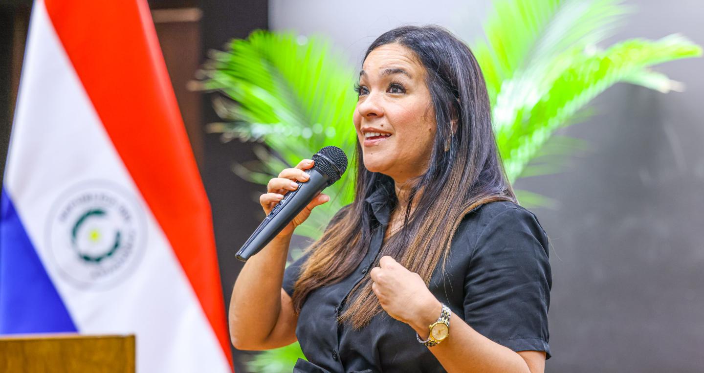 Viceministra Andrea Picaso