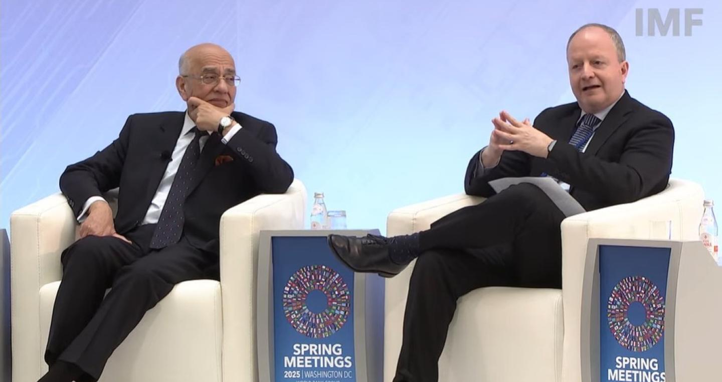 Carlos Fernández Valdovinos en panel del FMI BM
