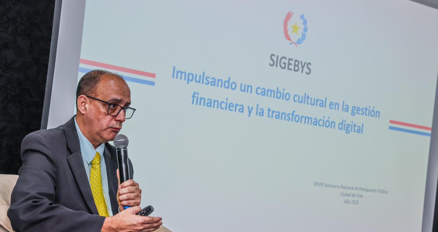 Director de Contabilidad en Seminario de Presupeesto
