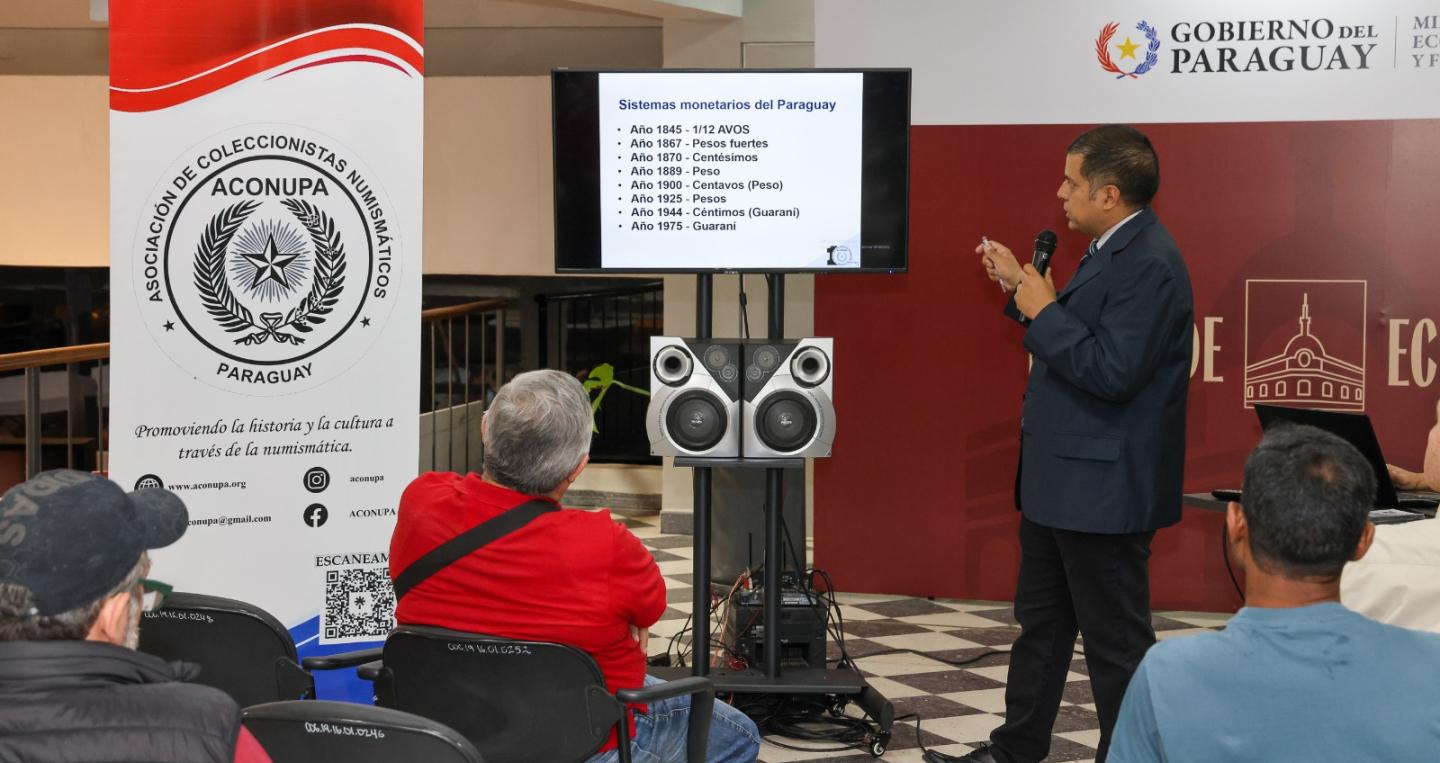 Charla en el Museo