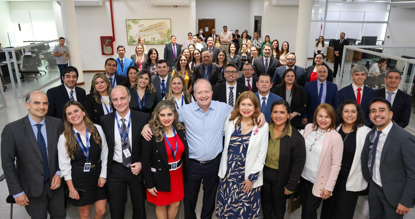Designación de funcionarios - foto grupal 