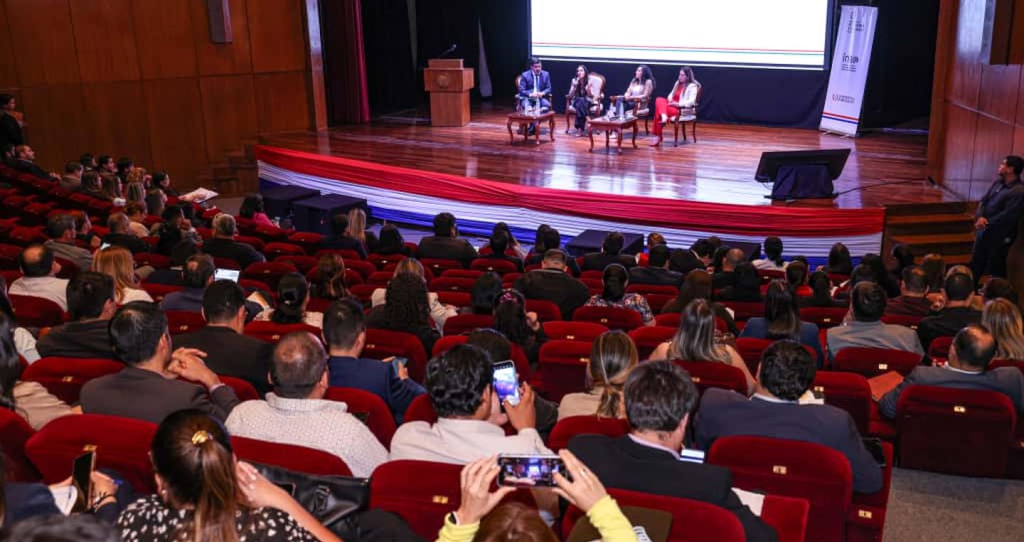 capacitación sobre la Ley N° 7445/2025