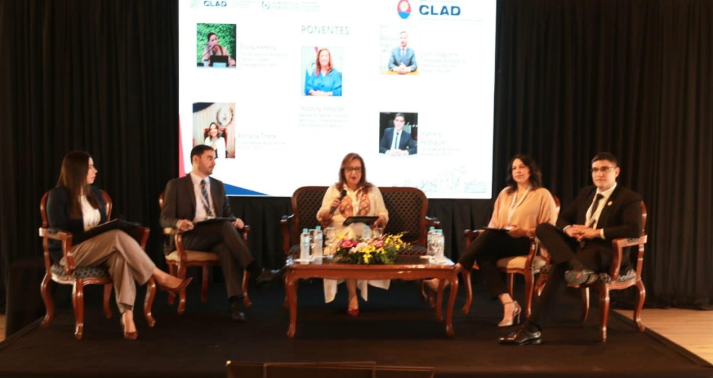 Congreso CLAD Teodora 