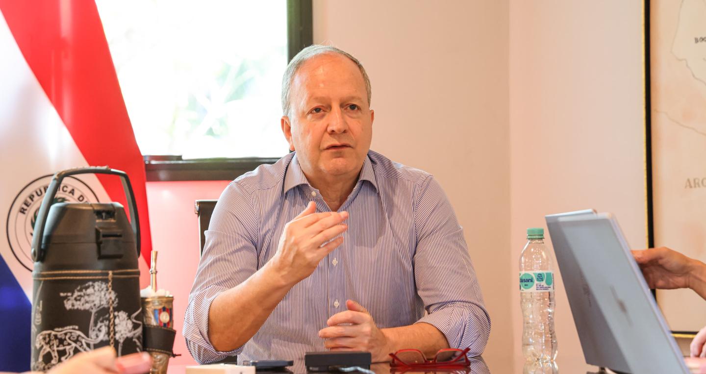 Ministro Carlos Fernández Valdovinos en reunión del Consejo de Seguridad Social 