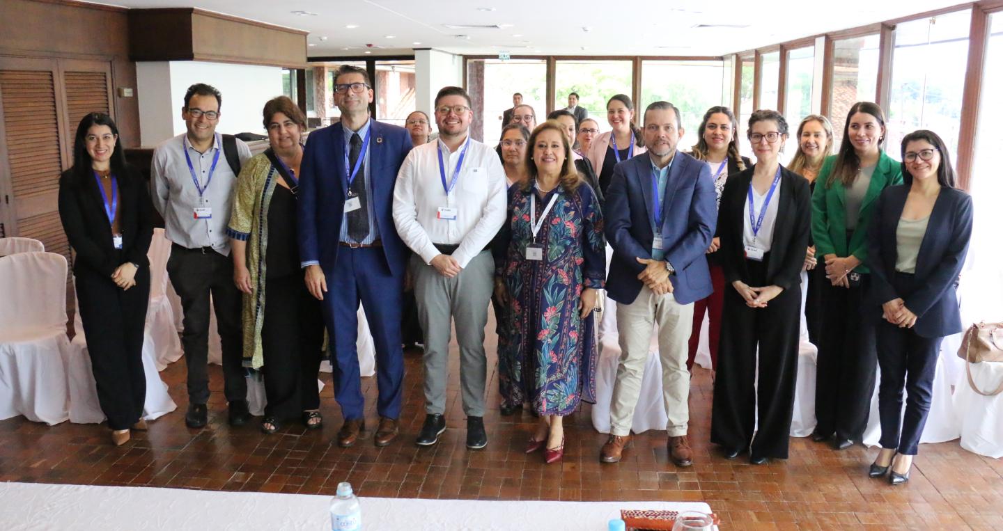 exponen sobre “INCE: una herramienta para el fortalecimiento de los sistemas nacionales de evaluación, Experiencia Paraguaya”