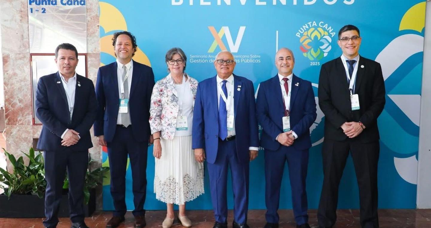 director general del Tesoro Público, Claudio Omar Vázquez Insfrán y el l coordinador de Recursos Financieros de las Dirección General del Tesoro Público, Marcelo Rodríguez