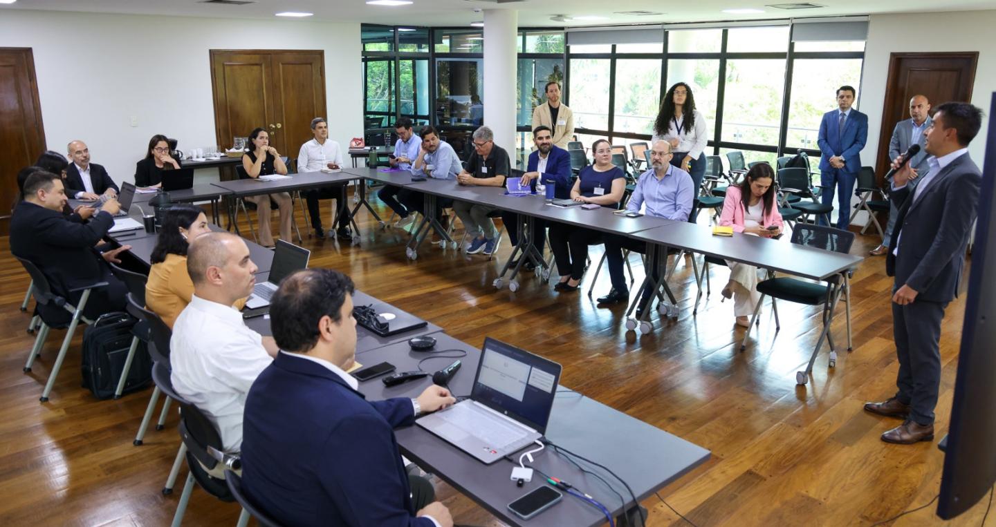 Viceministro Felipe González