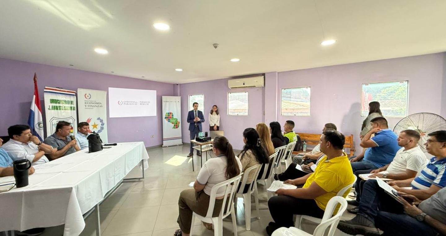 Participantes de la Asamblema