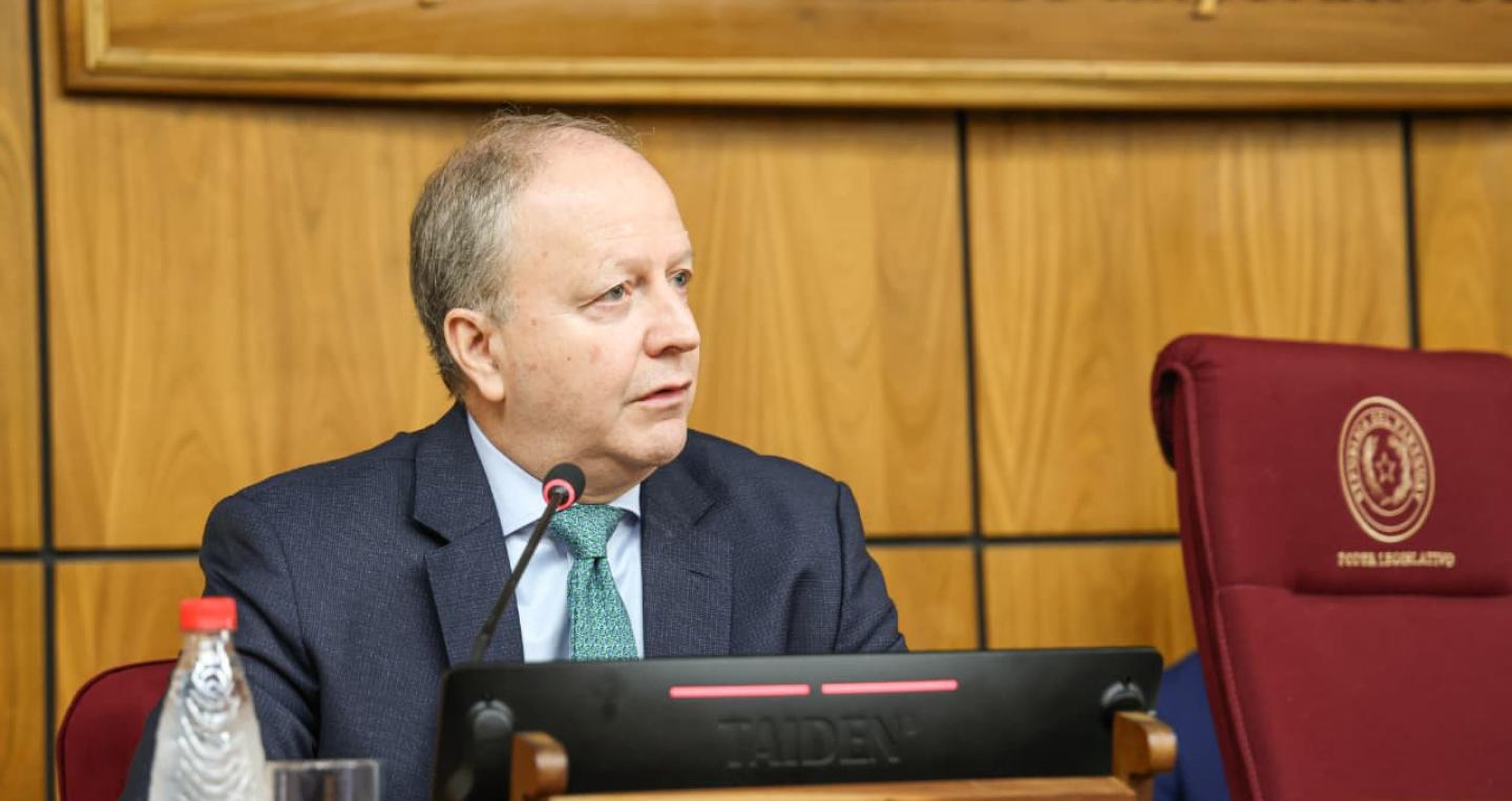 Ministro en el Senado Caja Fiscal