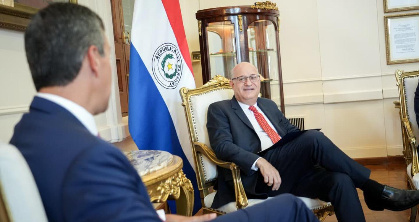 Santiago Peña y presidente del BID