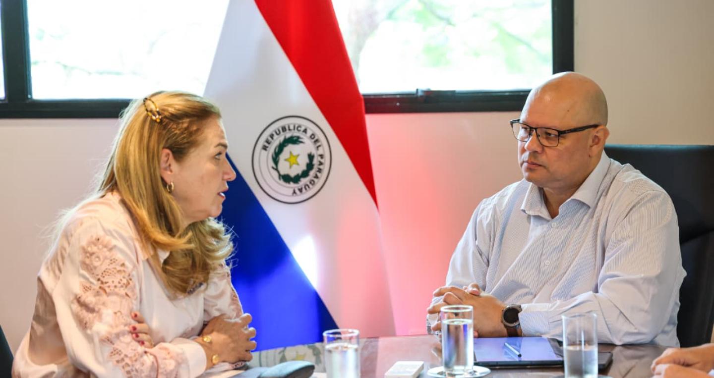 Ministro Oscar Lovera recibió a ministra Teresa Barán