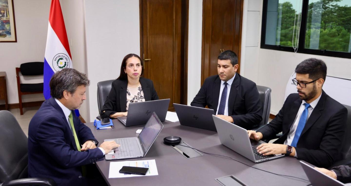 Equipo del Viceministerio de Economía y Planificación 