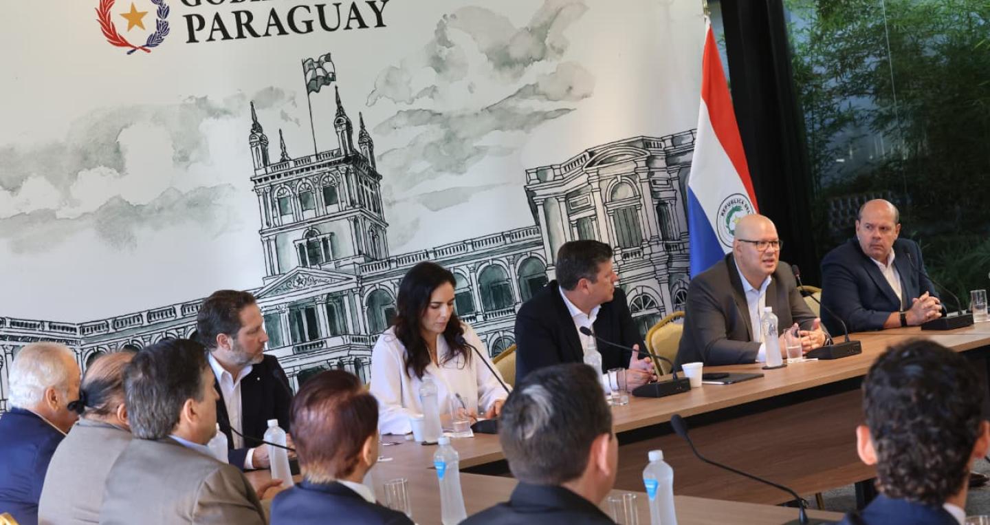 Reunión en Muruvicha Róga