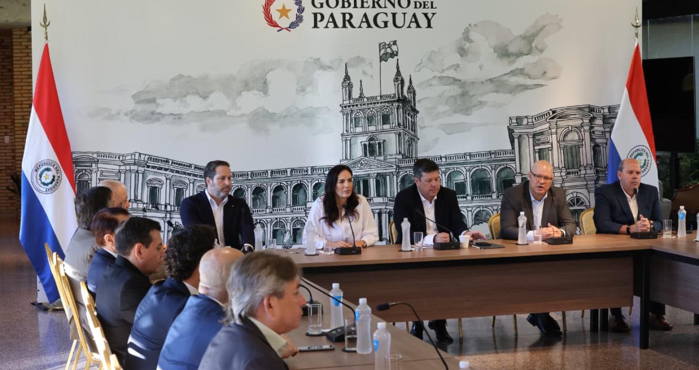 Reunión con constructores