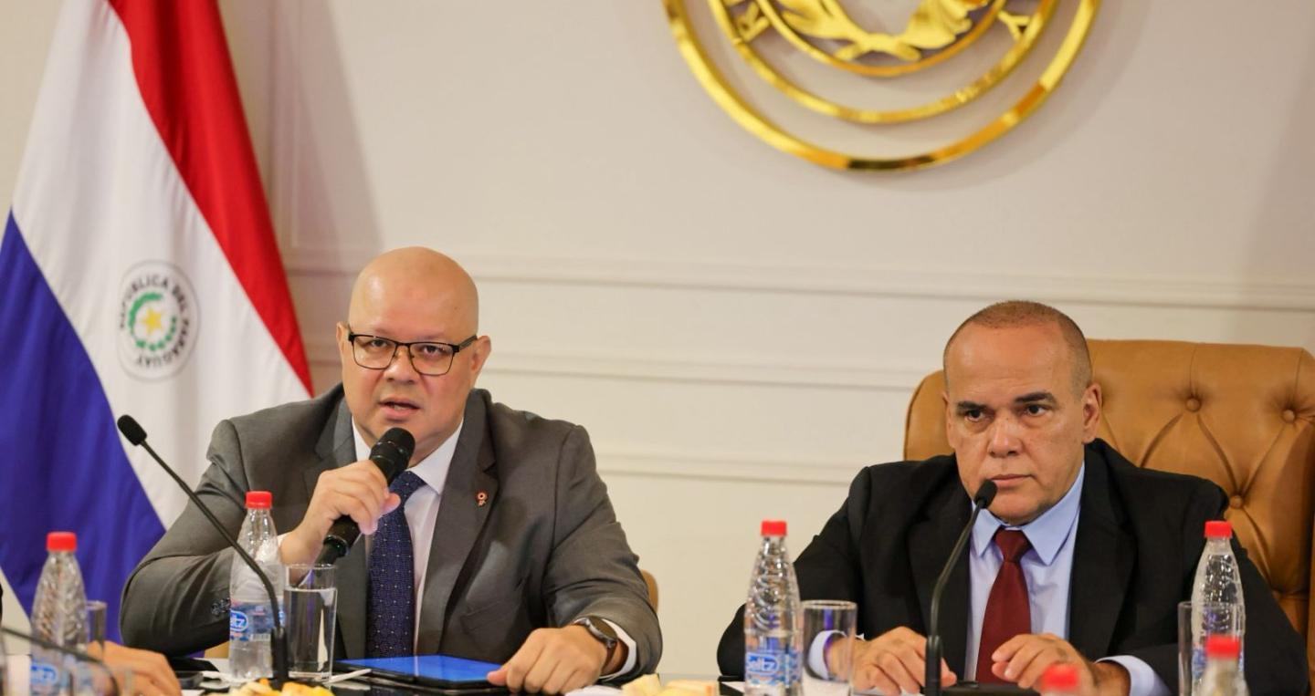 Ministro Lovera con el el senador Bachi Núñez