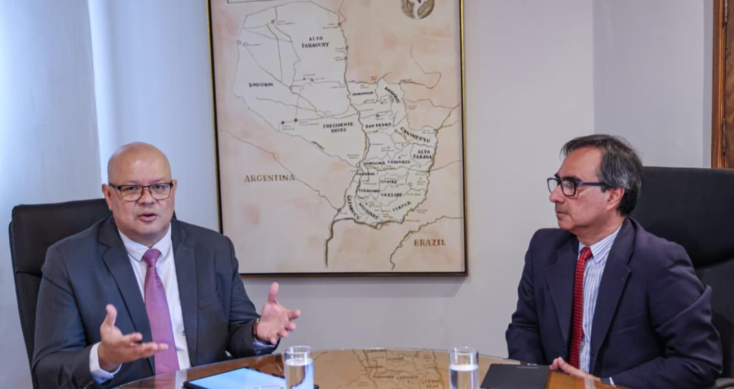 Ministro Lovera con el viceministro de Economía y Planificación