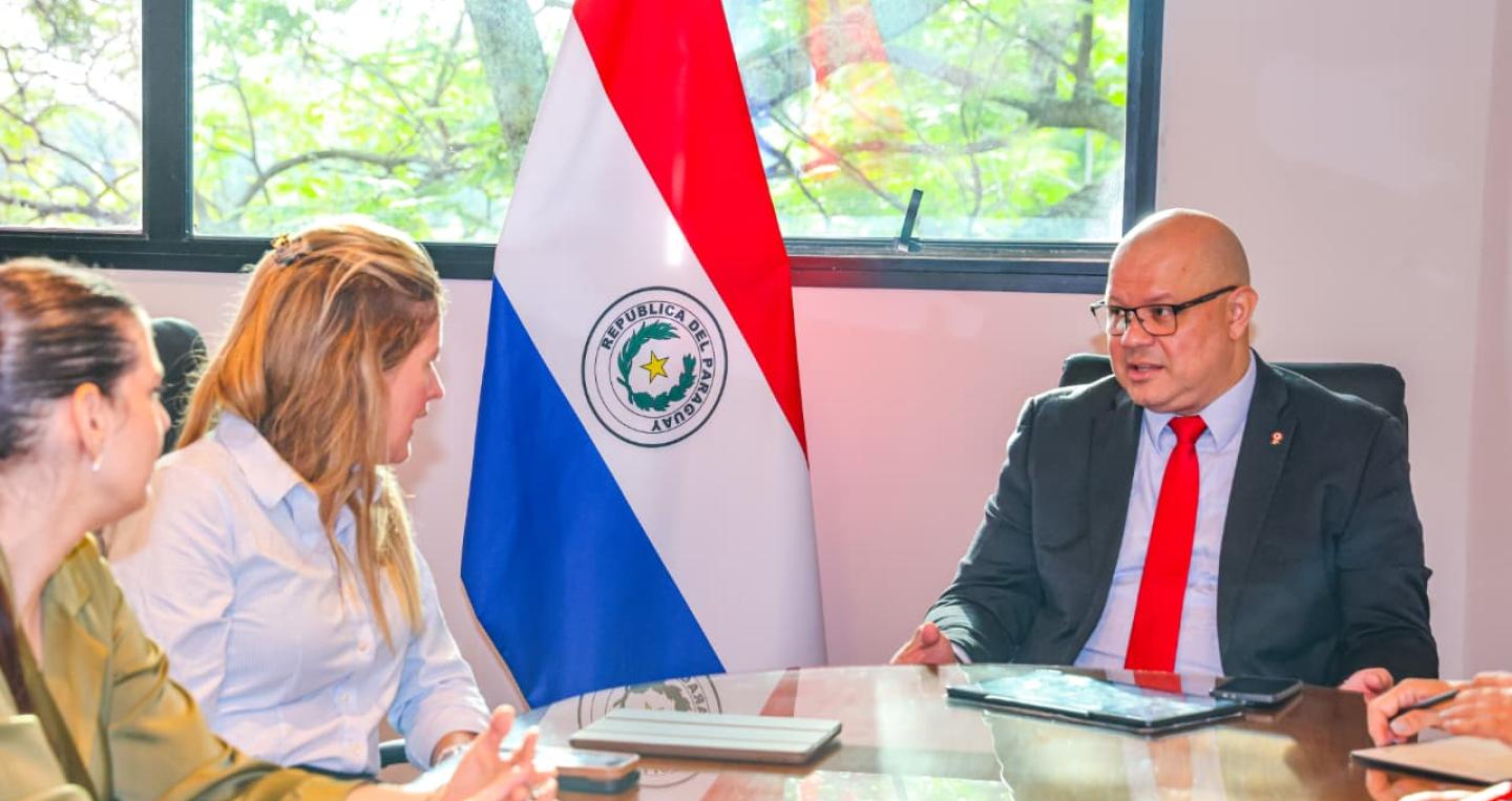 Ministro Lovera y Cristina Goralewski