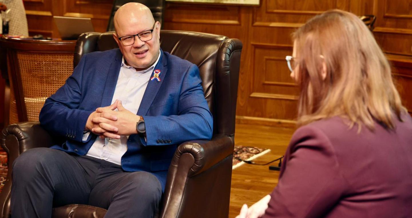 Ministro Lovera con Embajadora Británica