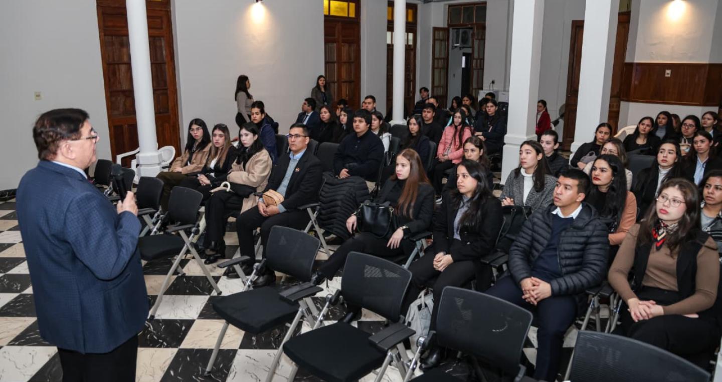 Nuevos pasantes