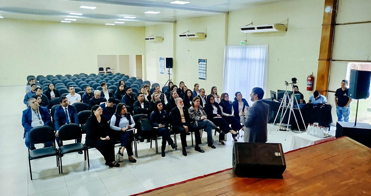 capacitación dirigida a funcionarios de la UNICAN