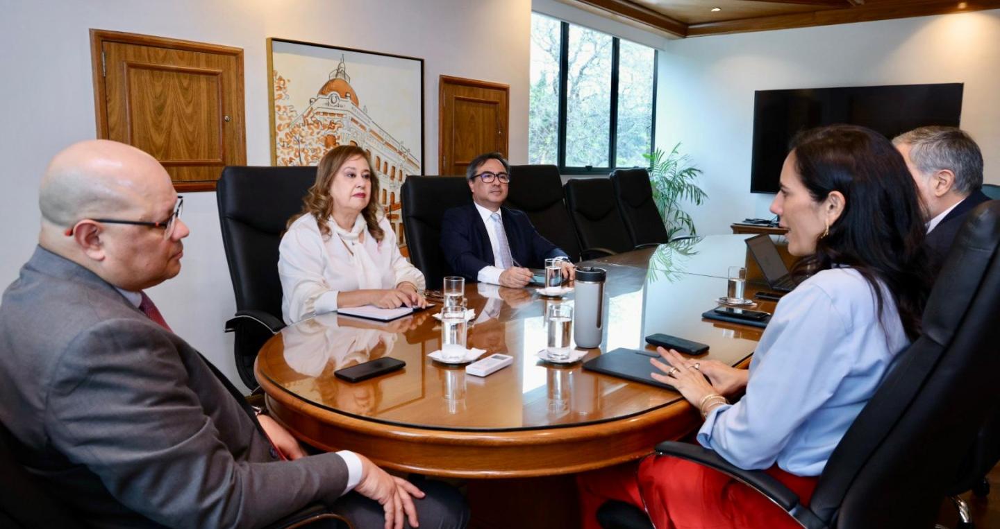 MEF con el MOPC