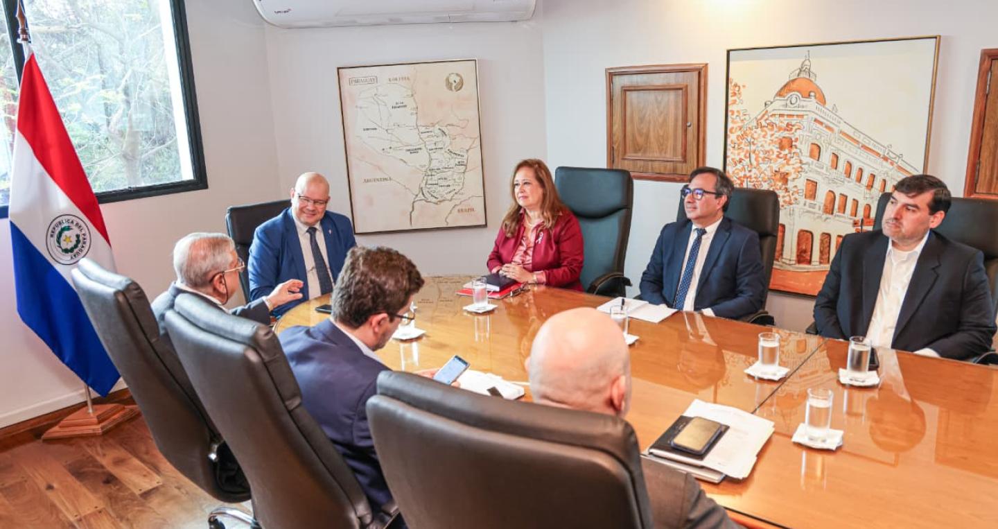 Reunión de ministro Lovera con Fretes