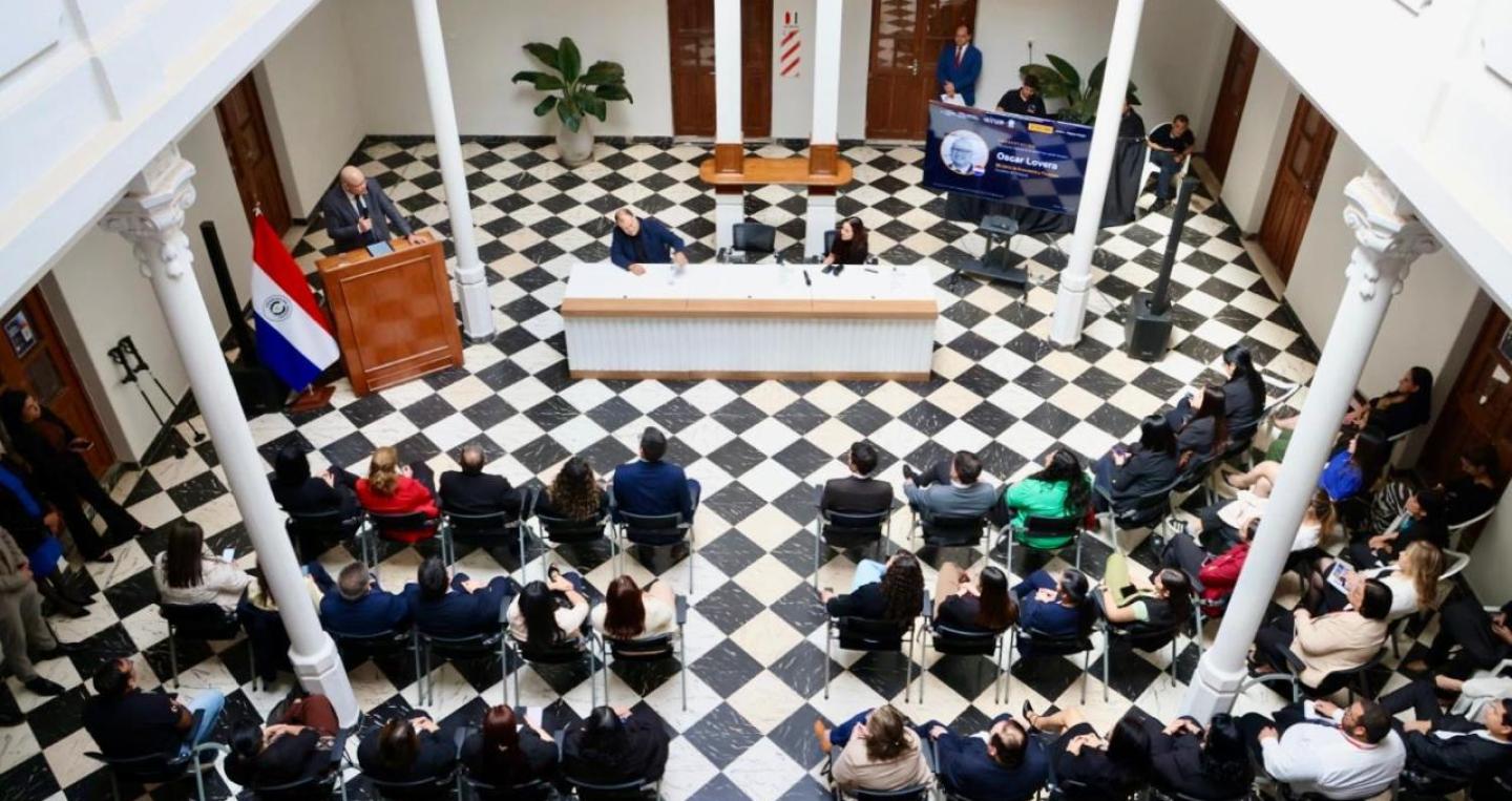 “Panorama regional de la gestión del capital humano”