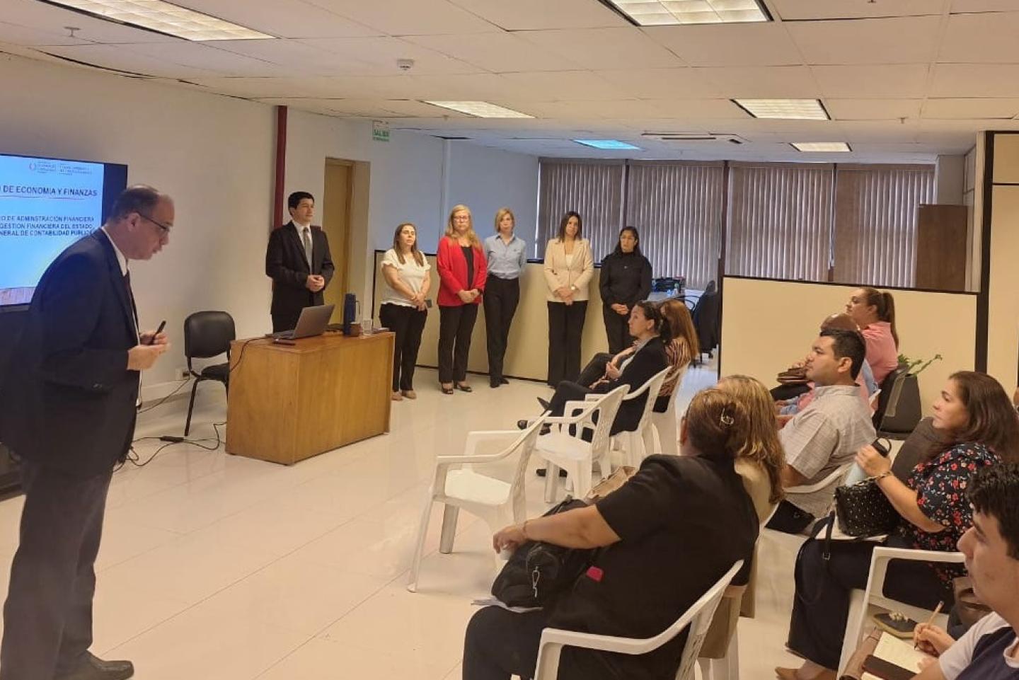 Capacitación a representantes de los OEE