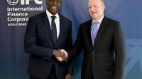 Ministro Carlos Fernández Valdovinos con Makhtar Diop