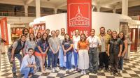 equipo de MuCi de visita al Museo de Economía 