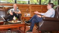 El ministro de Economía y Finanzas, Carlos Fernández Valdovinos y el titular del Ministerio de Tecnologías de la Información y Comunicación (MITIC), Gustavo Villate