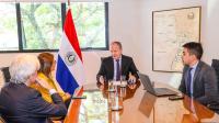Reunión del ministro Carlos Fernández con manager de Nestlé 