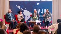Directora de Departamentos y Municipios en Seminario Internacional 