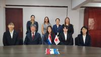 Voluntarios japoneses
