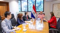 Reunión de ministro con embajador de Japón