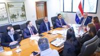 Ministro con ESSAP