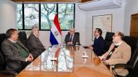 Ministro con UIP