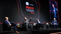 Ministro en exposición con Itau