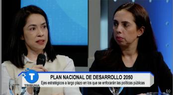 Autoridades del MEF sobre PND 2050 en programa televisivo 