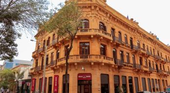 Fachada Palacio Alegre
